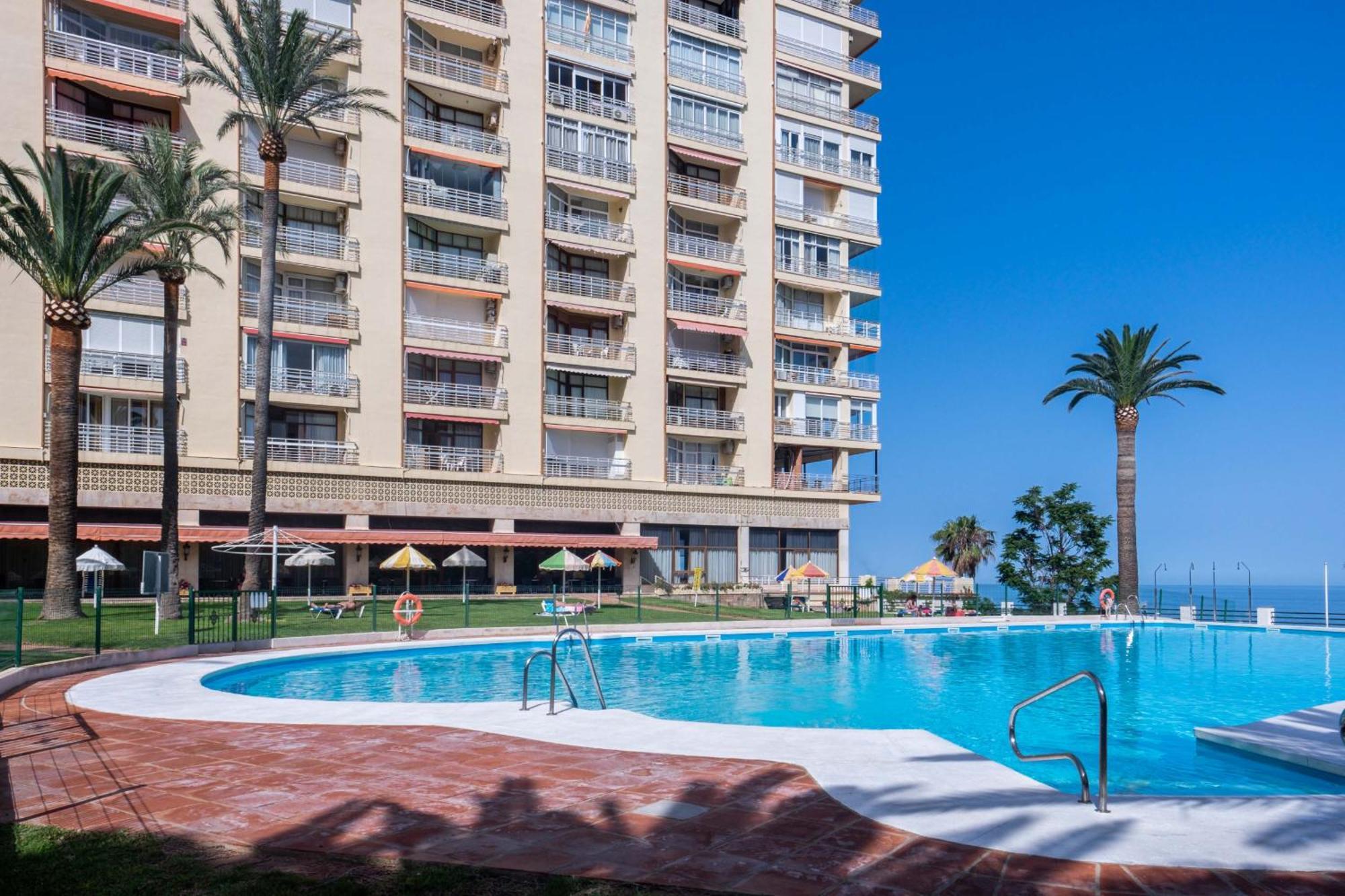 Fabuloso Apartamento Con Increibles Vistas Al Mar Daire Torremolinos Dış mekan fotoğraf