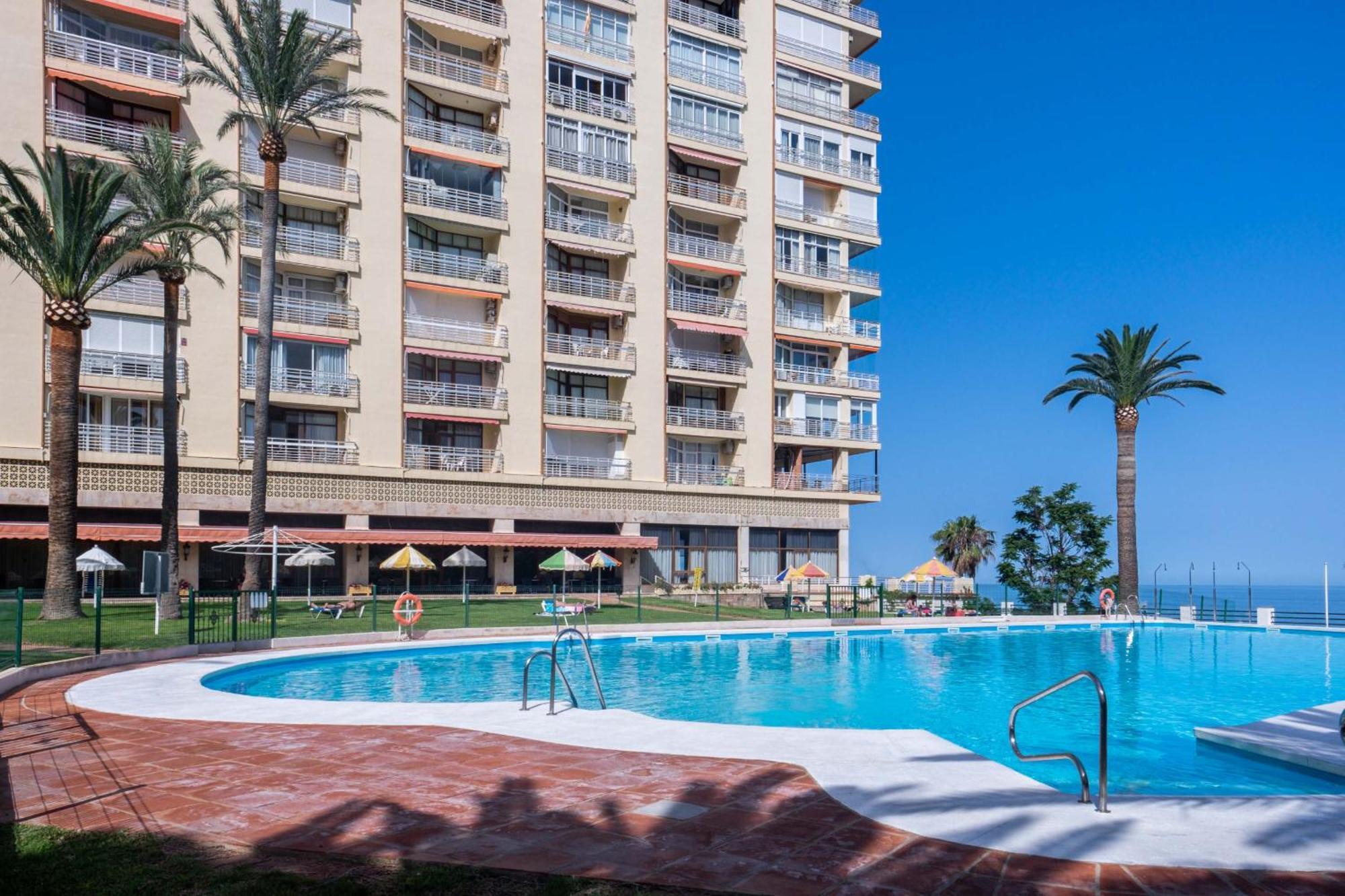 Fabuloso Apartamento Con Increibles Vistas Al Mar Torremolinos Dış mekan fotoğraf