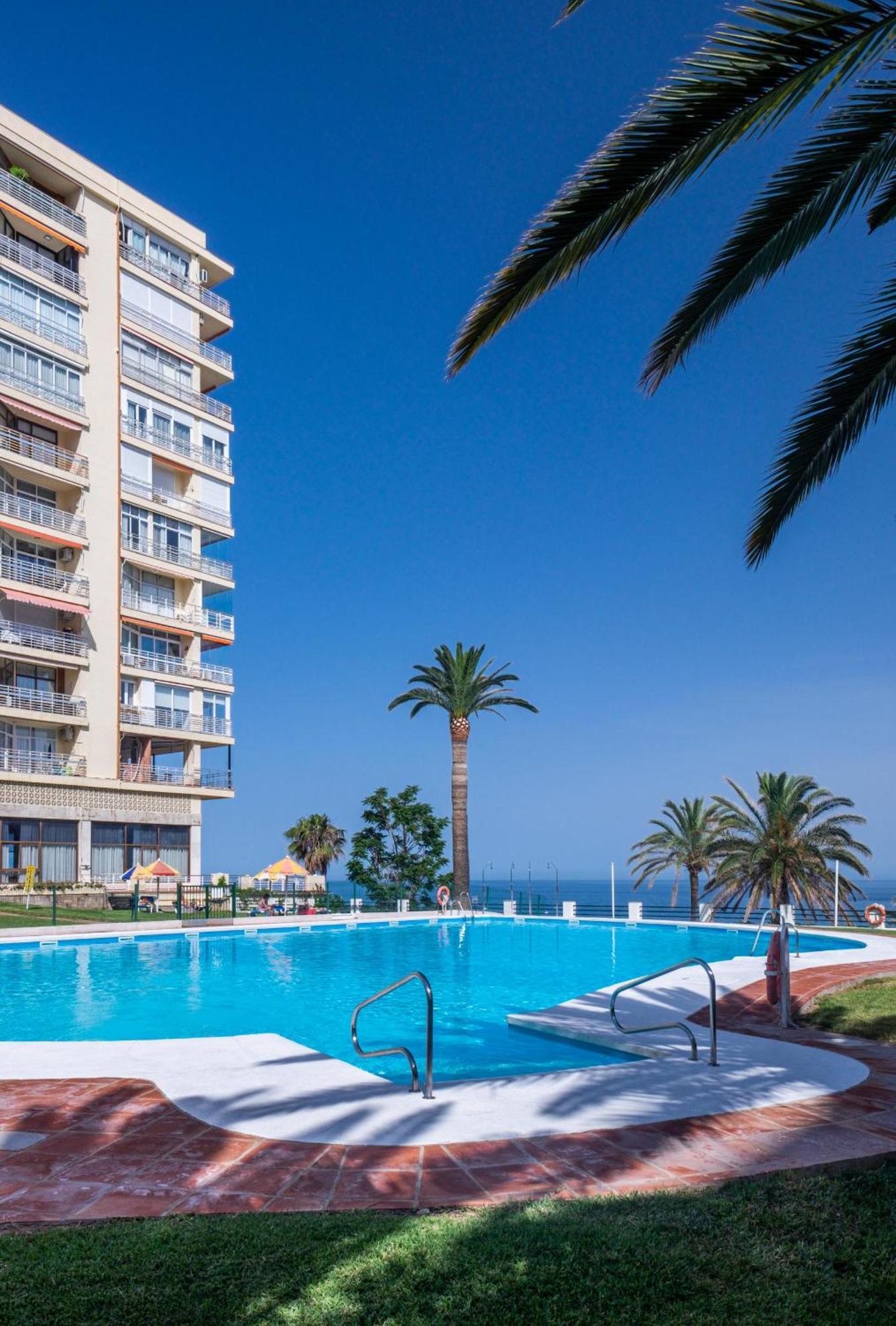 Fabuloso Apartamento Con Increibles Vistas Al Mar Daire Torremolinos Dış mekan fotoğraf