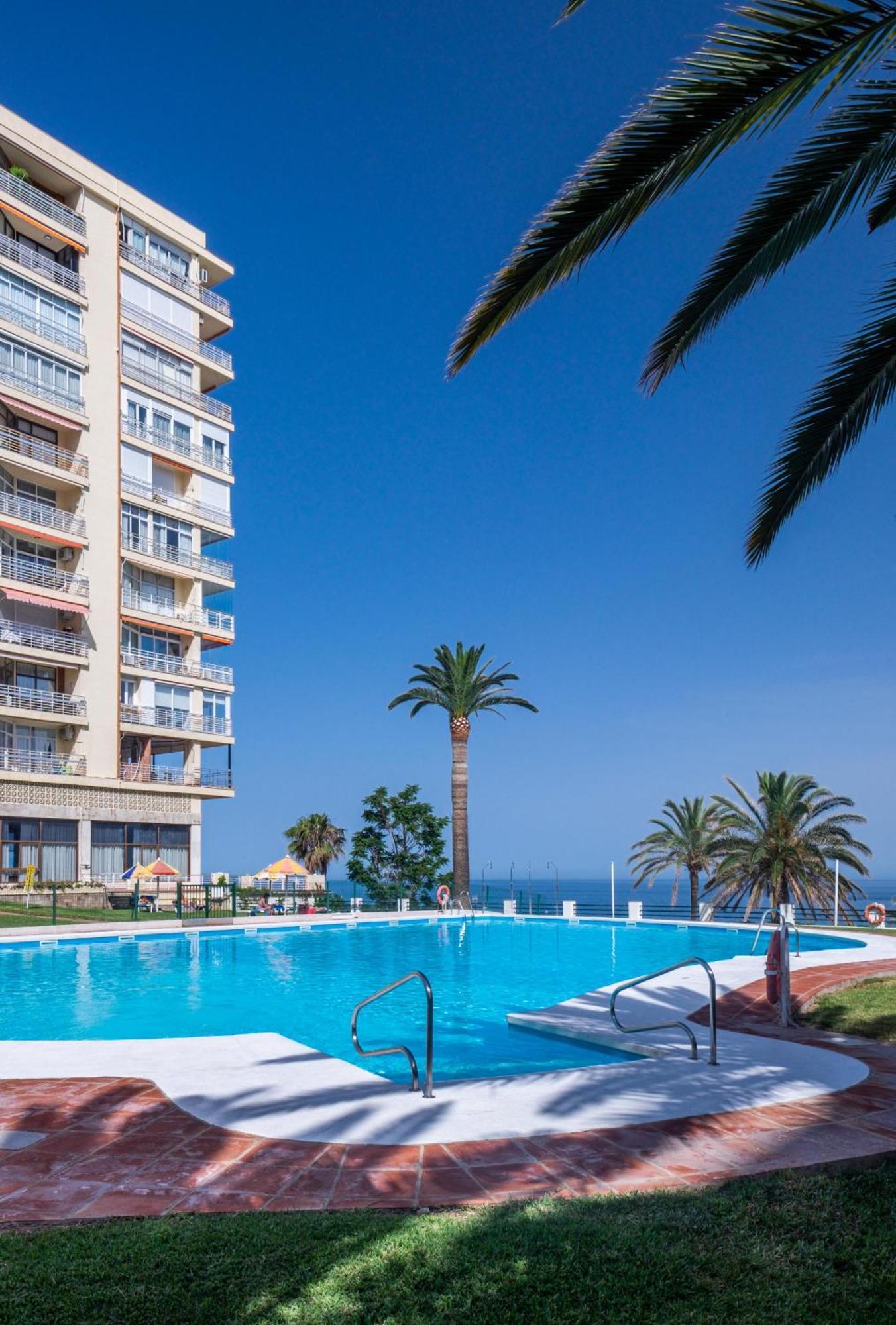 Fabuloso Apartamento Con Increibles Vistas Al Mar Torremolinos Dış mekan fotoğraf